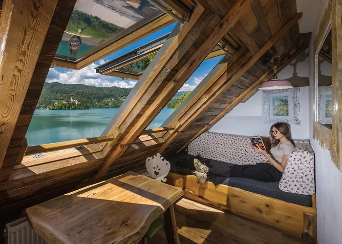 Guest house: Carman House